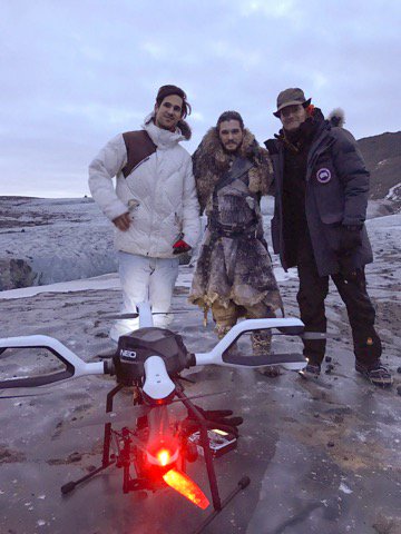 Jorrit Linders (Acecore CEO and pilot) with Kit Harington (Jon Snow) and cameraman