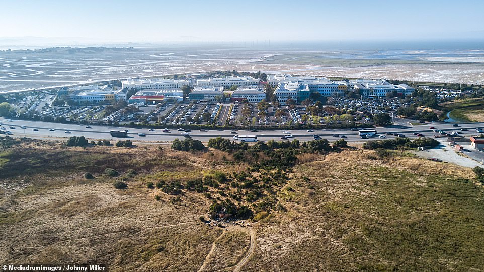 San Francisco has some of the steepest contrast between rich and poor on the United States, thanks to Silicon valley's tech boom and spiraling property prices. In this picture, the multi-million dollar Palo Alto Facebook H, sits across from a homeless encampment 