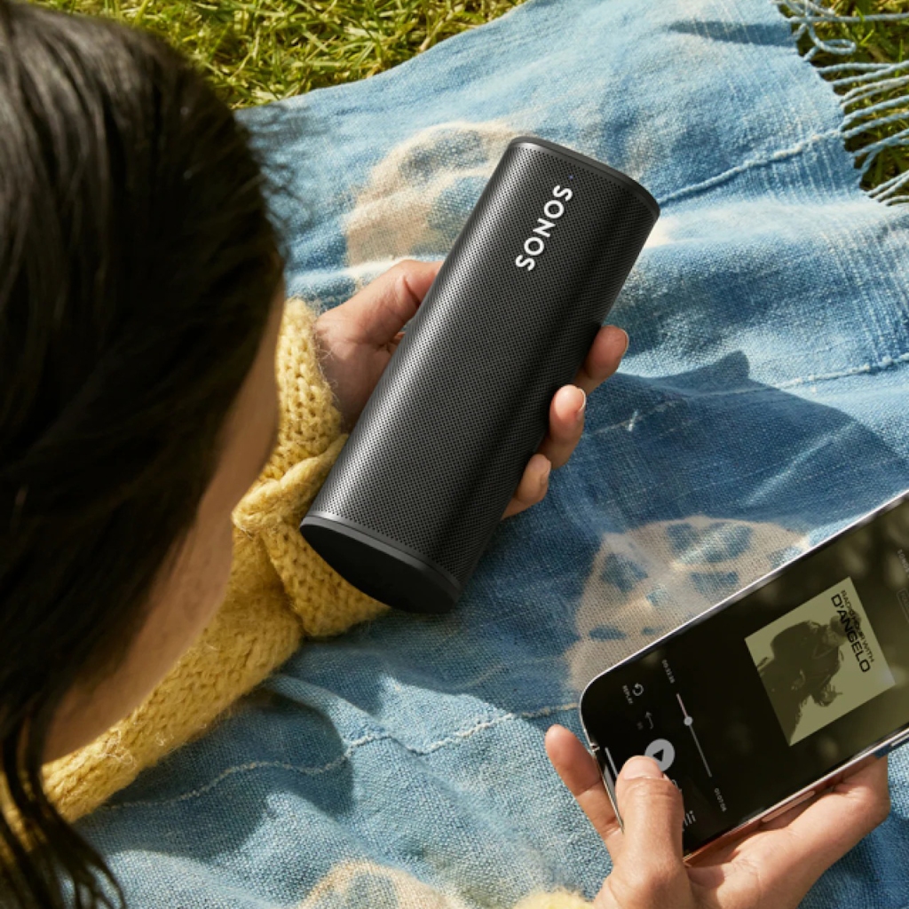 Sonos roam speaker, best tech gifts
