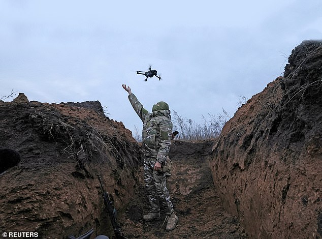 In some ways, the battle resembled a scene from the Western Front more than a century ago, or from the Battle of Stalingrad in the Second World War ¿ except for one crucial element: dozens of drones were streaming live, near-perfect images of the battlefield and surrounding area, enabling Ukrainian commanders to plot tactics and troop movements from their secret hide-out