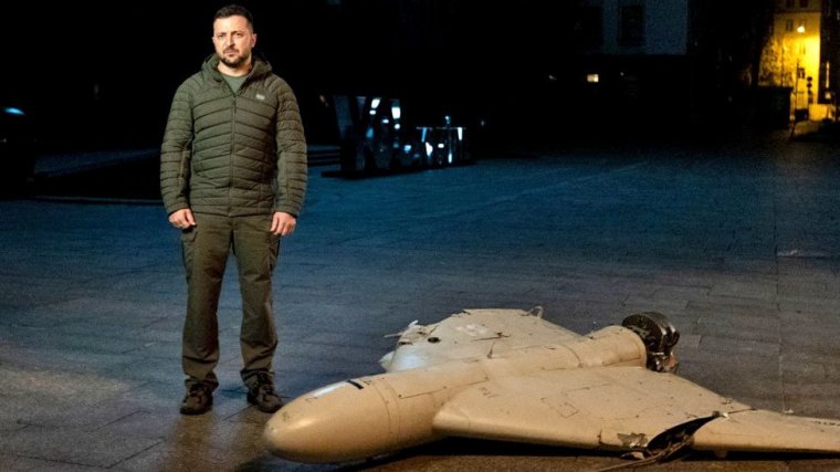 President Zelensky in front of a downed Shahed-131 drone Image: Office of the President of Ukraine