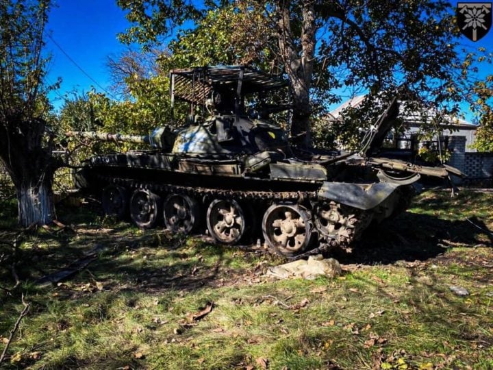 Russian T-62 with a cope cage, captured by the defenders of Ukraine.